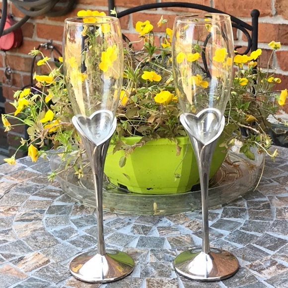 Lenox Wedding Promises Silver Heart Stem Crystal Champagne Flutes – Set of 2 - Picture 12 of 16